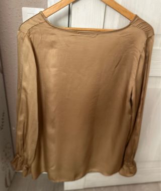 Blusa ocre dorada manga larga