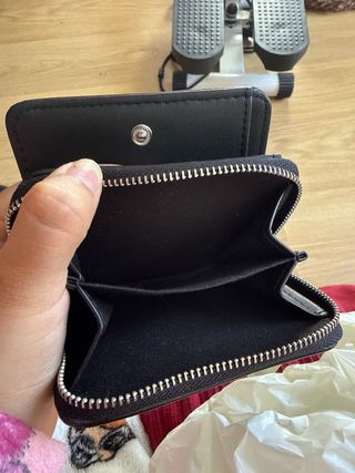 Monedero Stradivarius negro