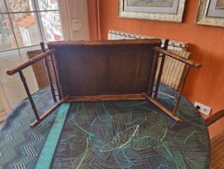 Mesa auxiliar cama bambú