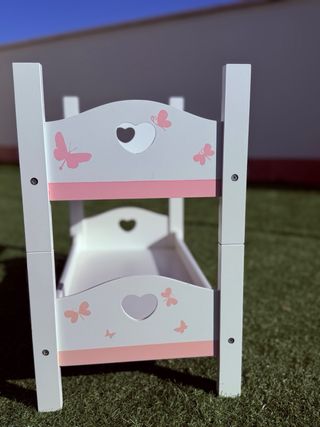 Litera de madera para muñecas