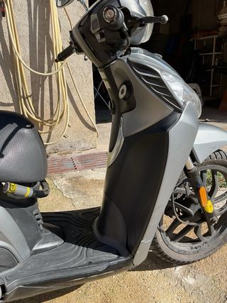 Kymco Miller 125 Plata