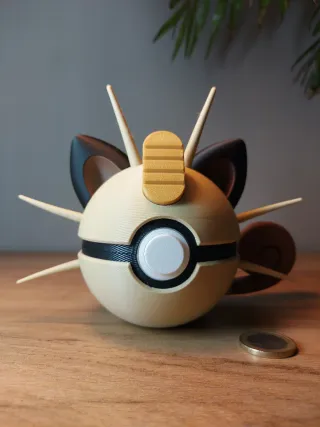 Meowth inspired Poké Ball