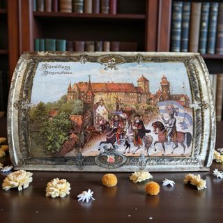 Scatola antica vintage latta baule