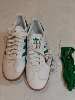 Adidas Gazelle Blancas y Verdes Talla 40 2/3