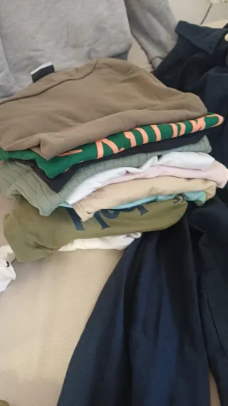 Lote de ropa de hombre Talla M y 34