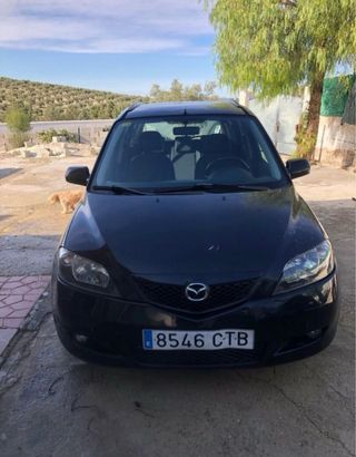 Mazda 2 2004