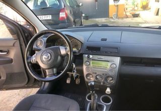Mazda 2 2004