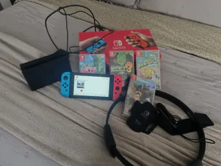 Pacchetto Nintendo Switch + 4 Giochi