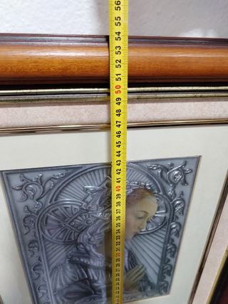 Cuadro Virgen Orando Relieve Metal Madera