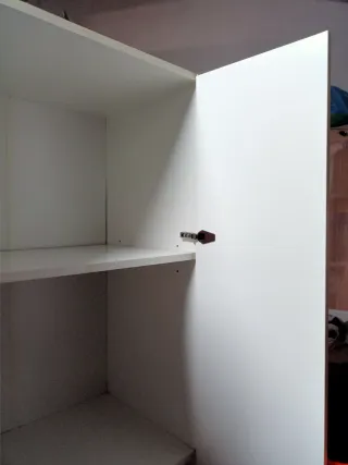 Armadio Multiuso a 2 Ante e 3 Ripiani