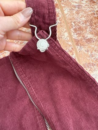 Peto morado de pana con cremallera