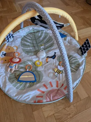 Gimnasio de actividades bebé Taf Toys Savannah 360