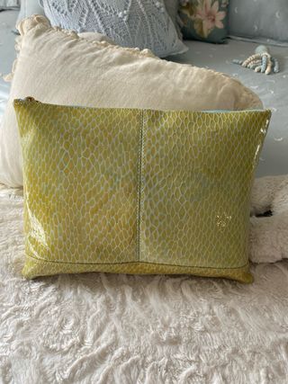 Cartera de piel efecto piel de serpiente