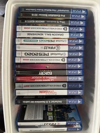 PS4 (PlayStation 4) con 2 mandos