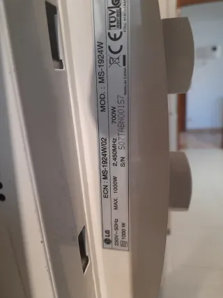 Microondas LG Blanco Modelo MS-1924W