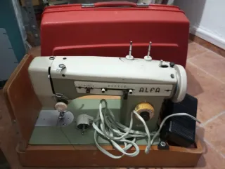 Máquina de coser Alfa 482