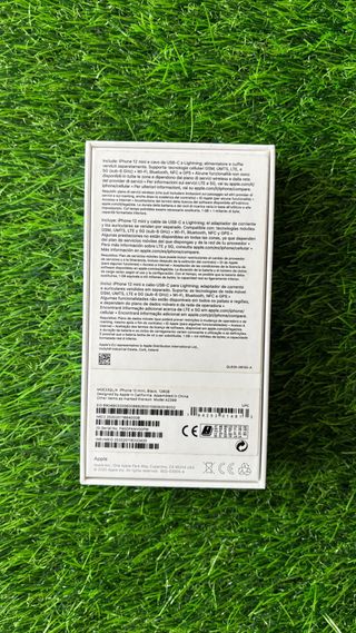 Caja iPhone 12 Negro