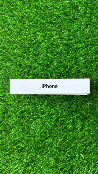 Caja iPhone 12 Negro