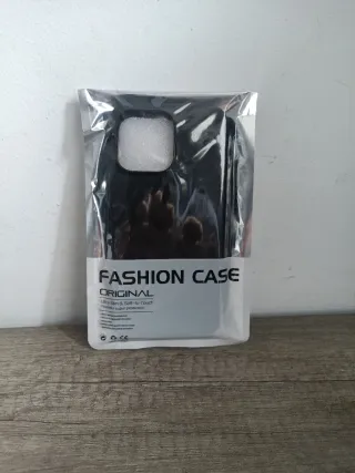 Funda MyGadget para iPhone 16 Pro Negra