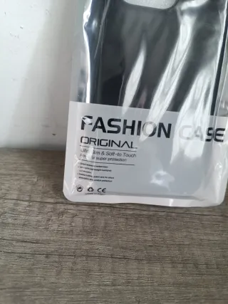 Funda MyGadget para iPhone 16 Pro Negra