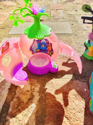 Lote Juguetes con muñecas coches Pinypon y más