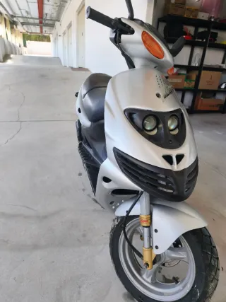 Suzuki Katana 49cc 1998 Plata