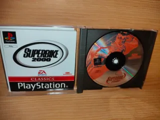 Superbike 2000 PS1 Completo PAL