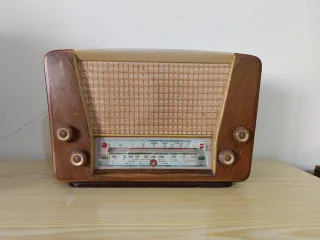Radio Antigua Vintage Madera