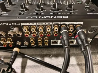 Cabina Denon DJ 2 SC6000 + X1800 Prime