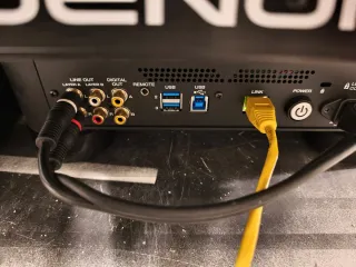 Cabina Denon DJ 2 SC6000 + X1800 Prime