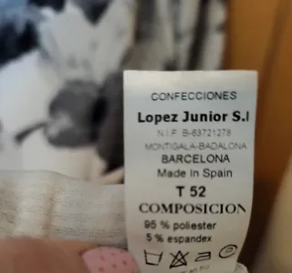 Vestido floral gris y blanco mujer