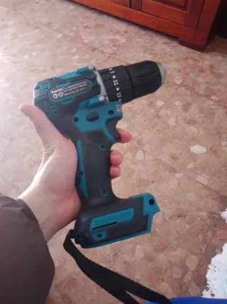 Taladro Makita a estrenar