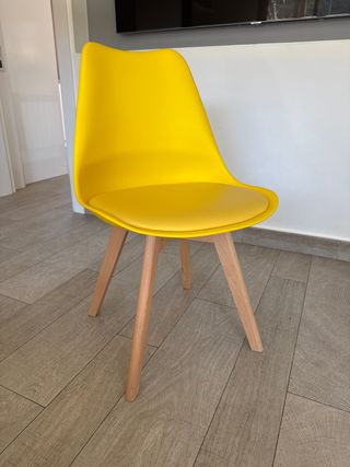 4 Sillas Amarillas Diseño Nórdico