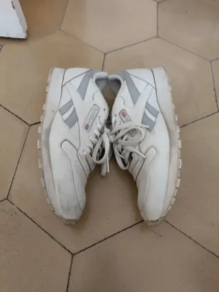 Reebok Classic Blancas y Grises