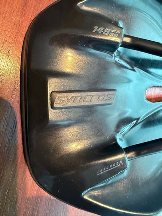 Sillín Syncros Todino 145mm Negro nuevo