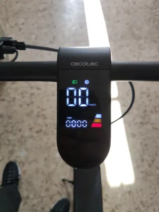 Patinete Eléctrico Gris