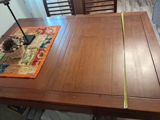 Mesa comedor extensible y 4 sillas madera