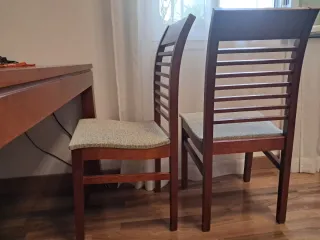 Mesa comedor extensible y 4 sillas madera