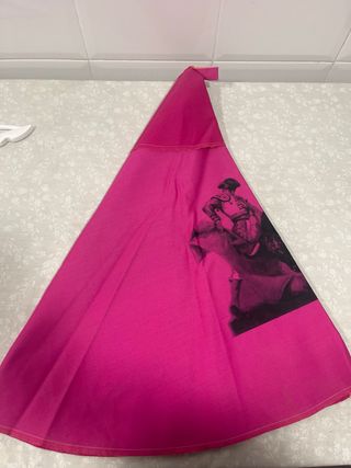 Capote de torear infantil ( tamaño 64cm).