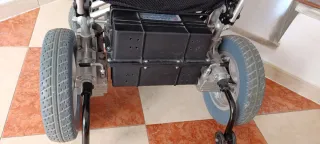 Silla de ruedas eléctrica plegable