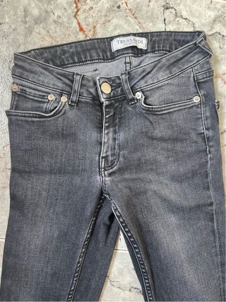 Trussardi Jeans Negro Lavado Skinny W