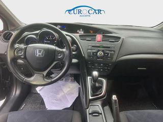 Honda Civic 5p 2.2 i-DTEC Executive