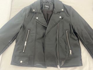 Chaqueta cuero Zara negra