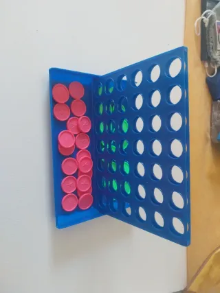 Juego Cuatro en Raya Azul