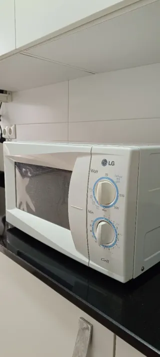 Microondas + Grill marca LG muy buen estado