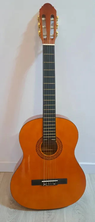 Guitarra Clásica con funda