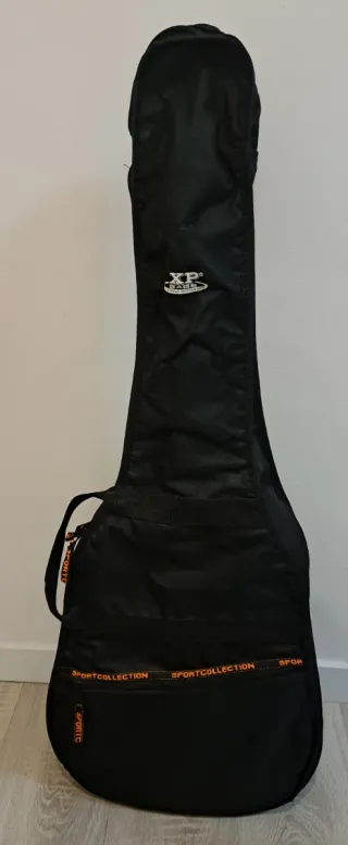 Guitarra Clásica con funda