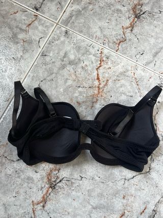 Sujetador U-Plunge Profundo Negro Convertible 70C