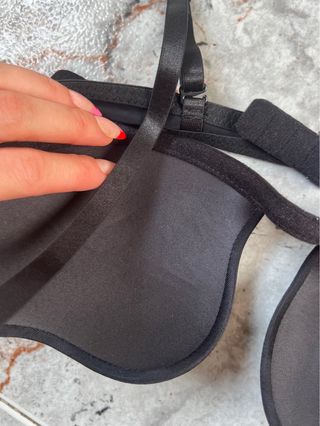 Sujetador U-Plunge Profundo Negro Convertible 70C