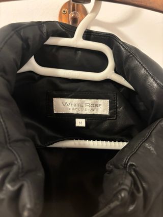 Abrigo Piel Negro White Rose Italiano